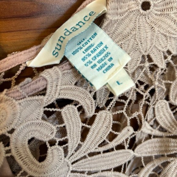 Sundance top - Picture 2 of 3